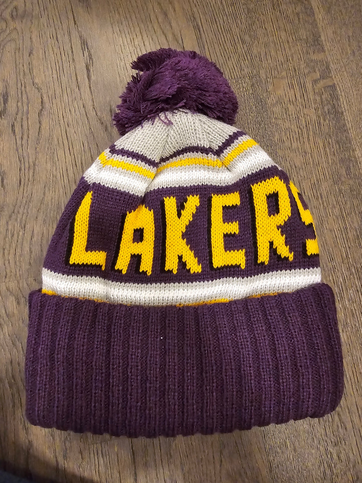 Los Angeles Lakers NBA Basketball New Era Knit Purple Pom Pom Hat Cap Beanie NWT