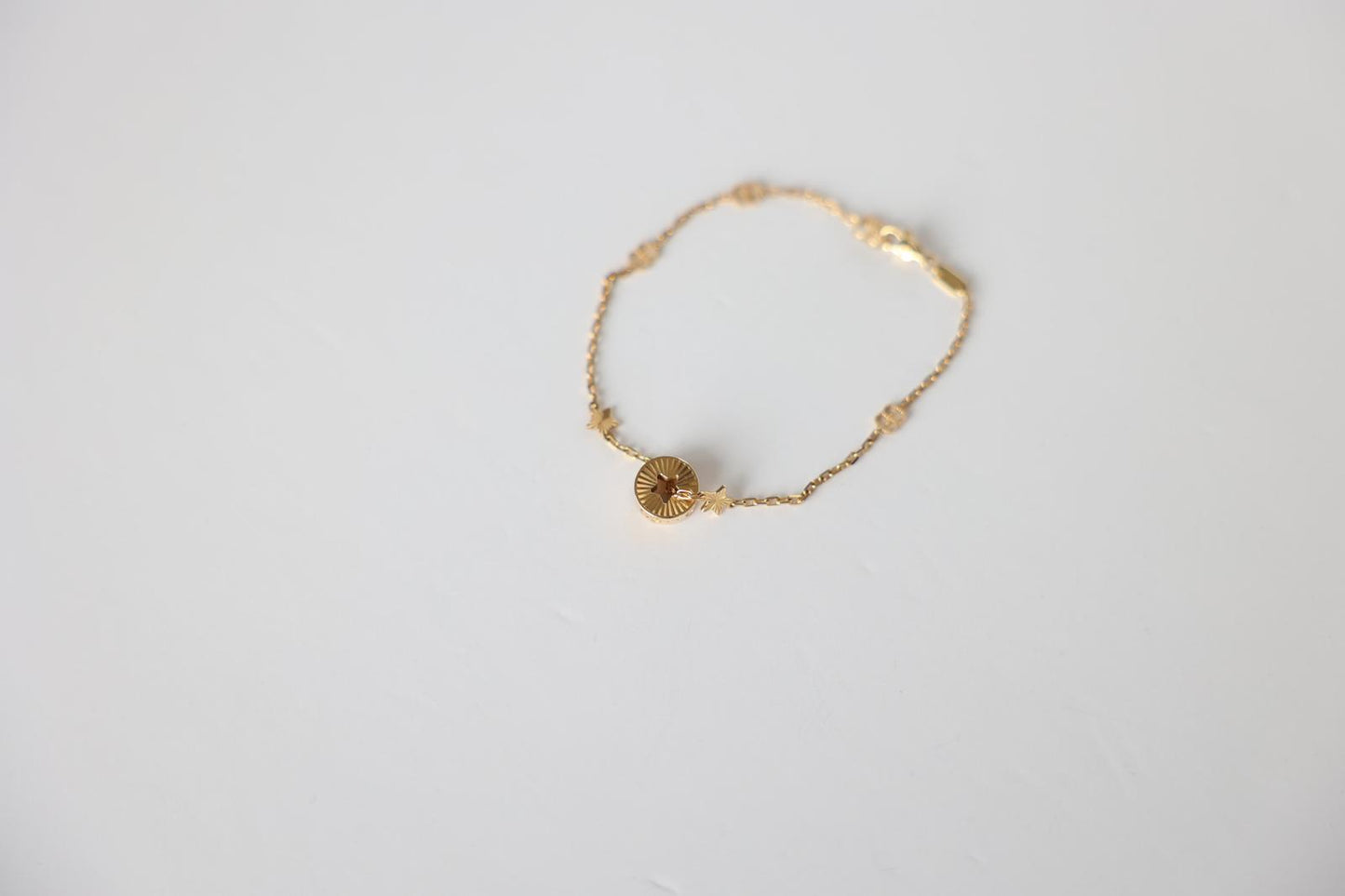 Gucci 18K Gold Icon Star Bracelet 7.5"