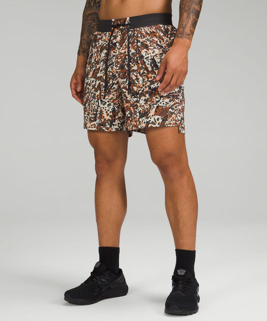 Lululemon License to Train Linerless 7"