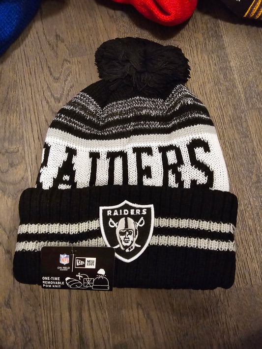 New Era Las Vegas Raiders On Field Sport Knit Beanie Cold Weather Hat