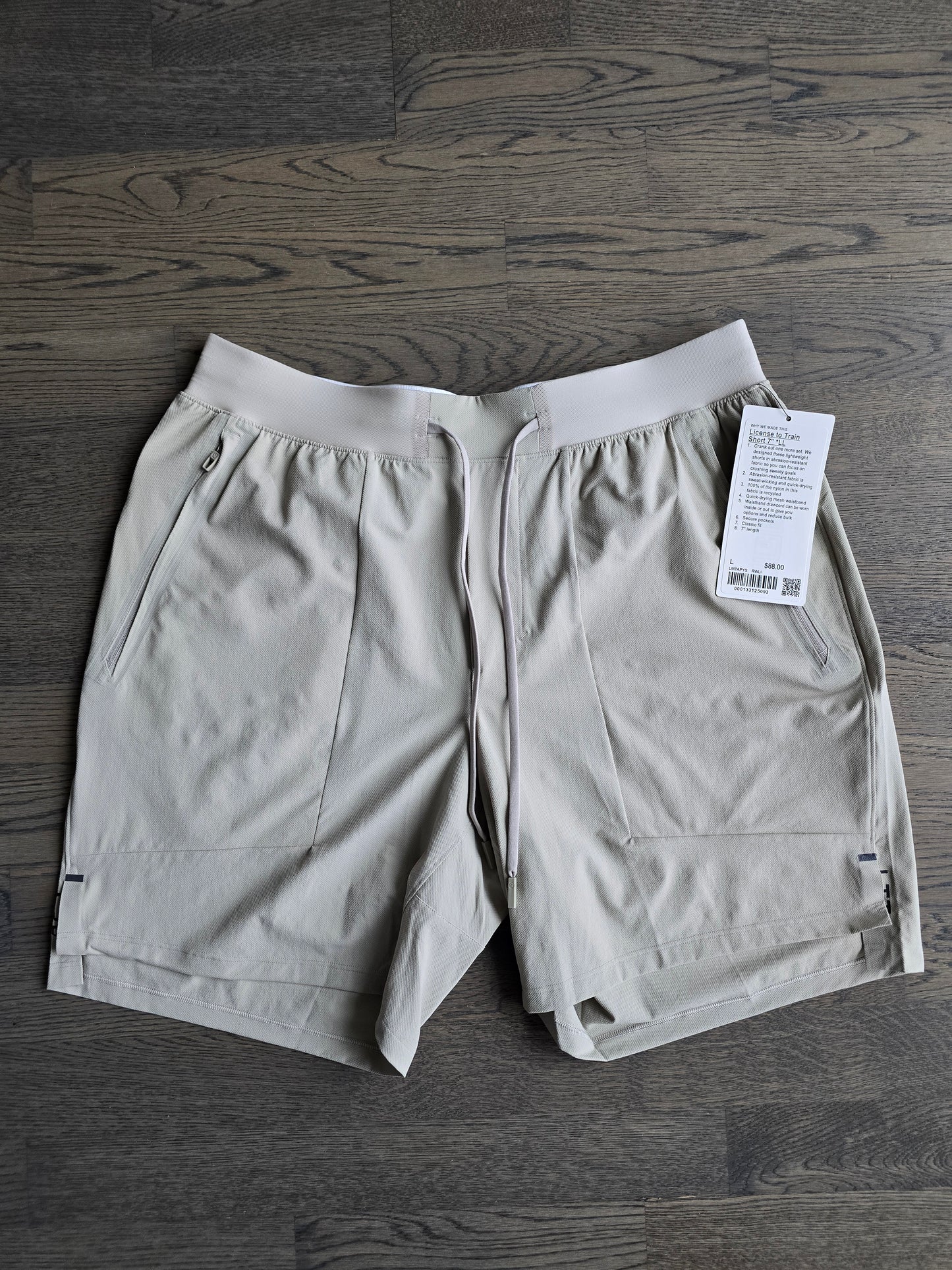 Lululemon License to Train 7" Linerless Beige