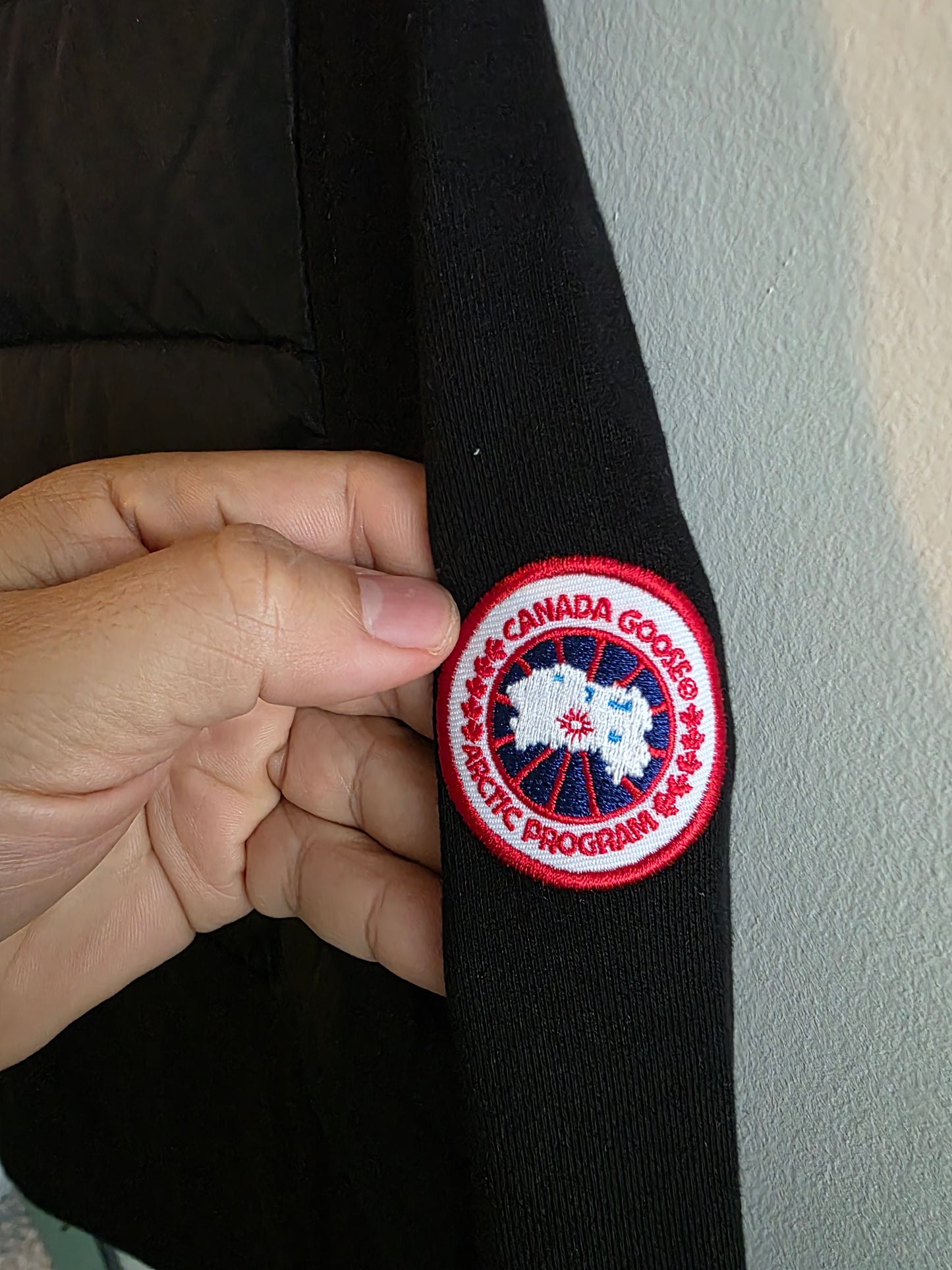 Canada Goose Hybridge Muskoka Pullover Black
