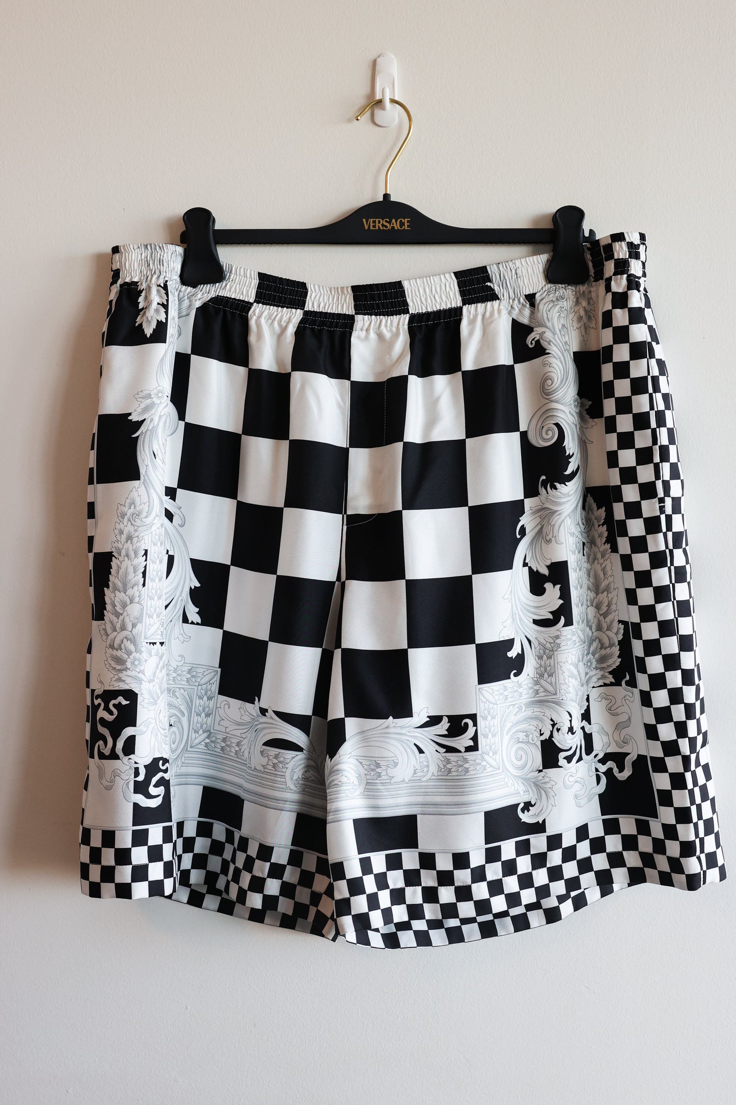 Versace Contrasto Medusa Print Shorts