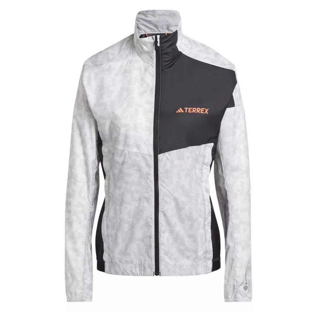 Woman Adidas TERREX Trail Wind Jacket